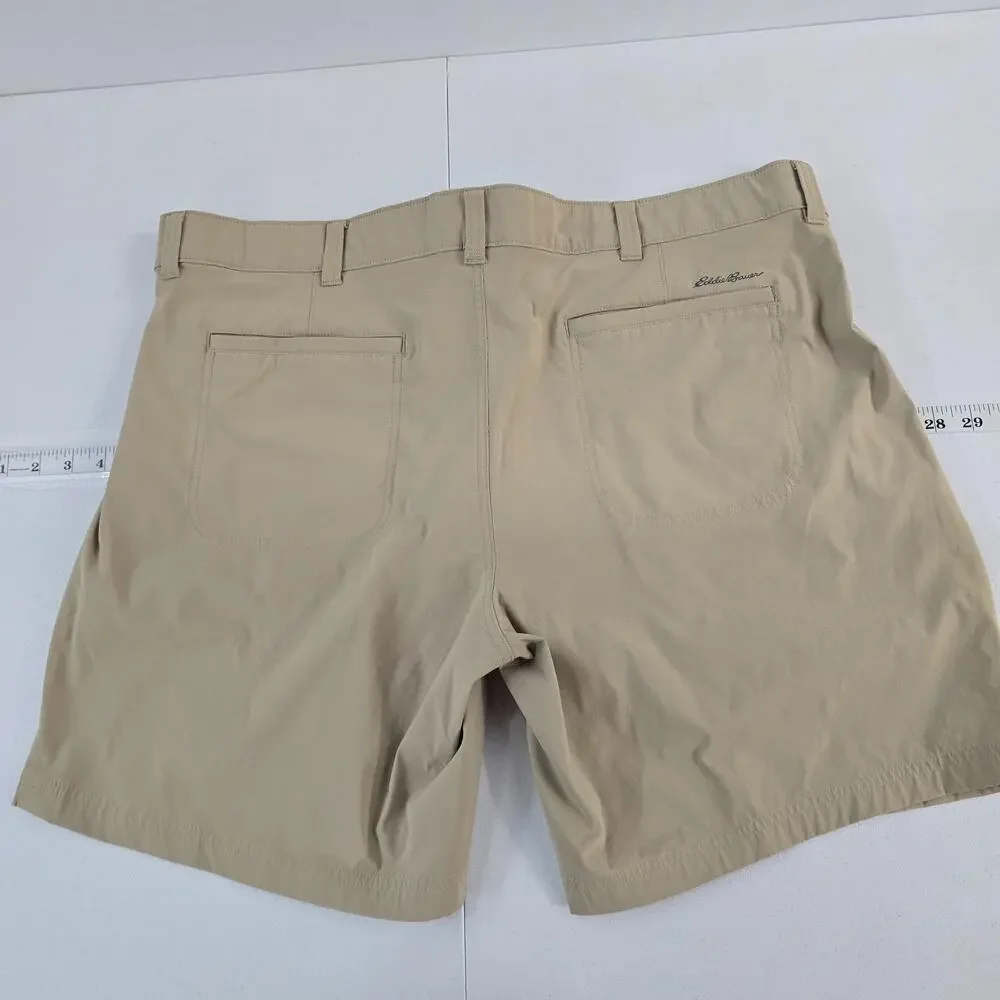 Eddie Bauer Men’s Horizon Guide Wander Shorts Carbon beige Size‎ 42 6201